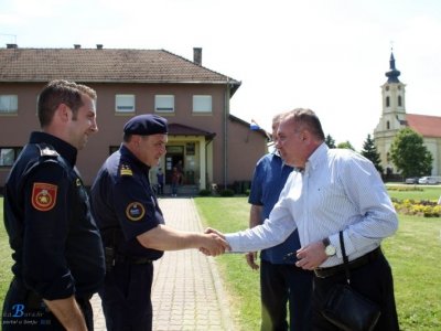 Župan Kolić i dožupan Rukavina posjetili vatrogasce iz Senja i Otočca u Općini Drenovci