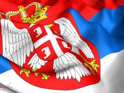 Istakao zastavu Srbije u Donjem Lapcu