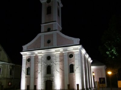 Novo vanjsko osvjetljenje otočke crkve