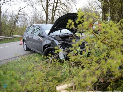 U prometnoj nesreći tri osobe teško ozlijeđene u Podbilu