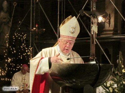 Milosrdni Bog nas uči milosrđu - poruka je biskupa Bogovića za Božić 2015.godine 
