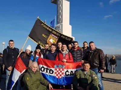 Gačani stigli u Vukovar, već su u koloni sjećanja