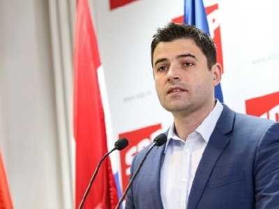 Danas Davor Bernardić predsjednik SDP Hrvatske u Senju 