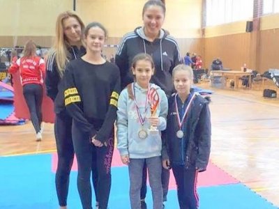 Senjske sportašice uspješne na taekwondo natjecanju 16. Sveti Nikola 2018. u Dugoj Resi