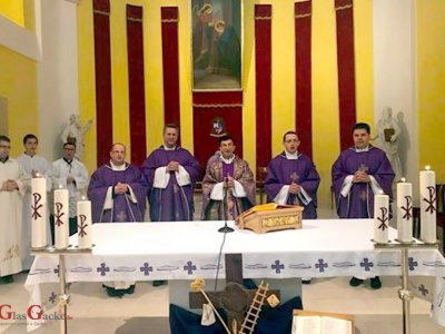 Don Angjelo proslavio prvu u nizu misa povodom 40 godišnjice ređenja