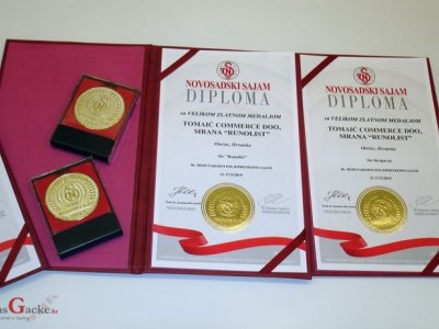 Pregršt velikih zlatnih medalja s novosadskoga poljoprivrednog sajma