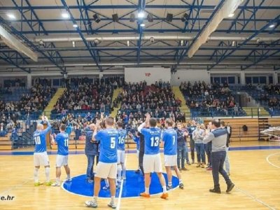 Nagradni fond malonogometnog turnira Gospić "2019/2020" je  42.000,00 kuna 