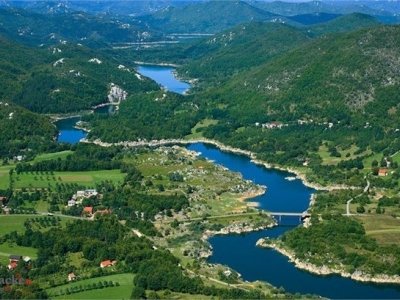 Počeci izgradnje hidroenergetskog sustava HE Senj iskorištavanjem energetskih potencijala rijeka Like i Gacke