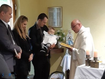 Oživjela stolačka crkva: maleni Vedran primio sakrament krštenja
